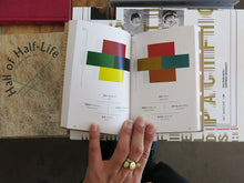 Load image into Gallery viewer, Dictionary Of Color Combinations Volume 1