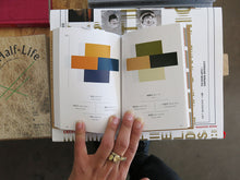 Load image into Gallery viewer, Dictionary Of Color Combinations Volume 1