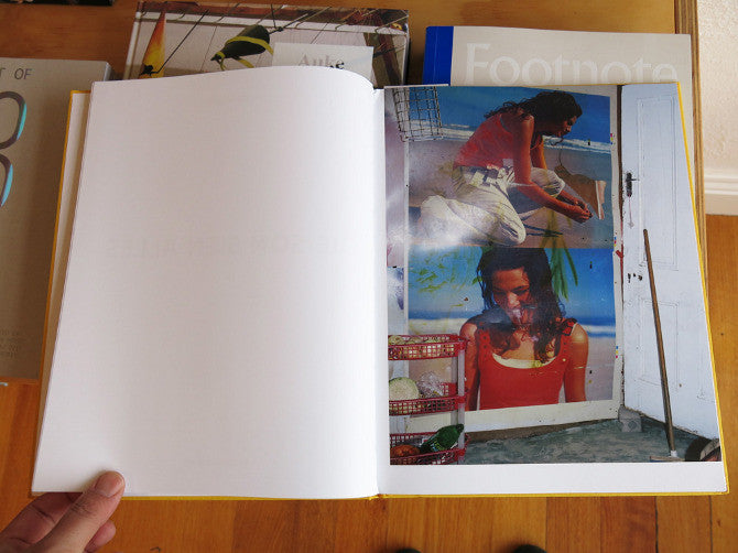 サイン入 Viviane Sassen DIE SON SIEN ALLES DIE SON SIEN ALLES by VIVIANE SASSEN – Kominek