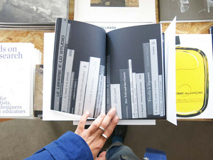 Sadie Plant – Comment lire a bookshelf in einem Buch