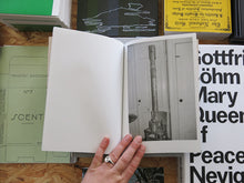 Load image into Gallery viewer, Marens van Leunen – Responds Quickly, Friendly