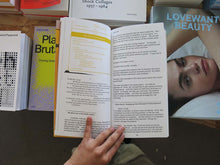 Load image into Gallery viewer, Slow Reading Club – Répondeur