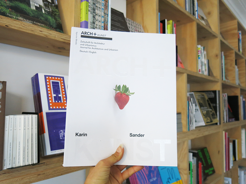 ARCH+ Kunst: Karin Sander