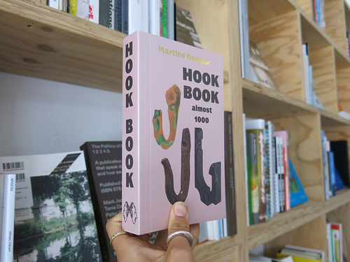 Martino Gamper – HOOK BOOK almost 1000