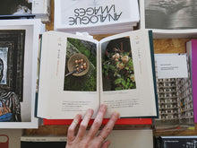 Load image into Gallery viewer, Keiko Nishida – 365 Days of Flowers from a French Garden