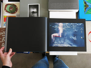 Larry Sultan – Swimmers