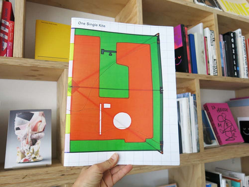 Liesbeth Abbenes, Maurice Scheltens and Bertjan Pot – One Single Kite