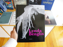 Load image into Gallery viewer, Lynda Benglis
