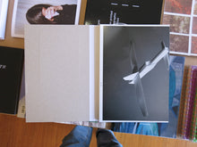 Load image into Gallery viewer, Sjoerd Knibbeler - Paper Planes
