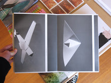 Load image into Gallery viewer, Sjoerd Knibbeler - Paper Planes