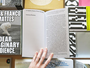 CriticALL!: (un)professional everyday design criticism