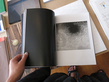 Load image into Gallery viewer, Cristiano Raimondi &amp; Simone Menegoi - LE SILENCE Une fiction