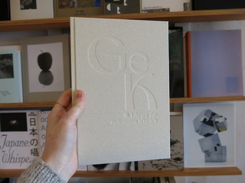 Susanne Kriemann – Ge(ssenwiese), K(anigsberg): Library for Radioactive Afterlife