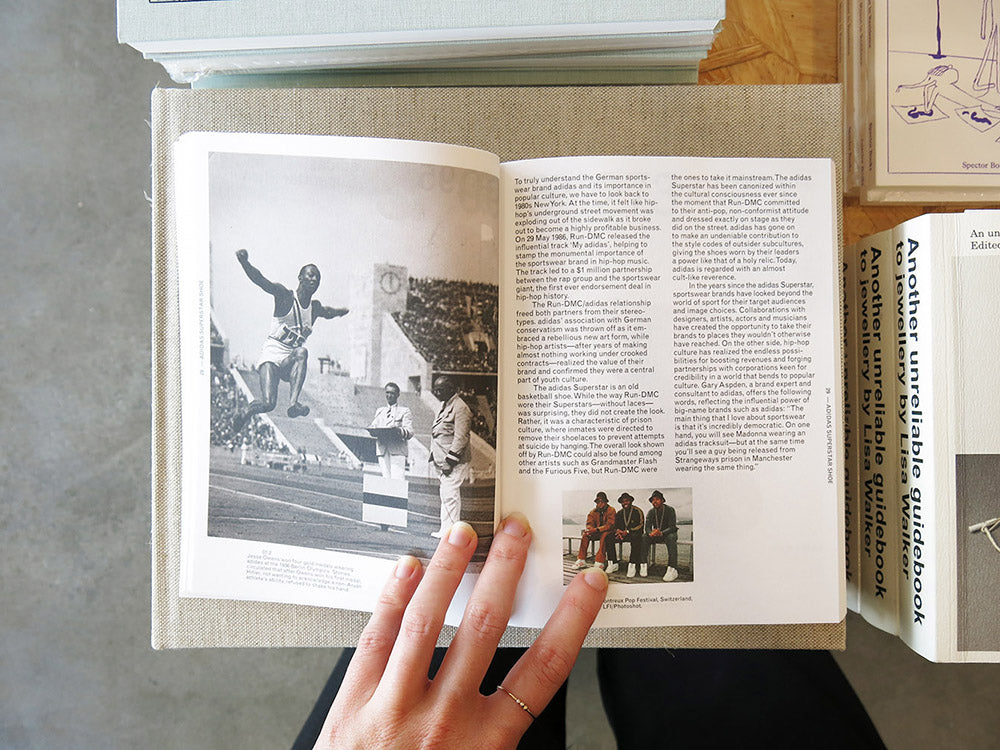 PRE-ORDER: Zsofia Kollar – Object-Oriented Identity: Cultural Belongin ...