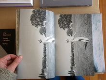 Load image into Gallery viewer, On Tempelhofer Feld