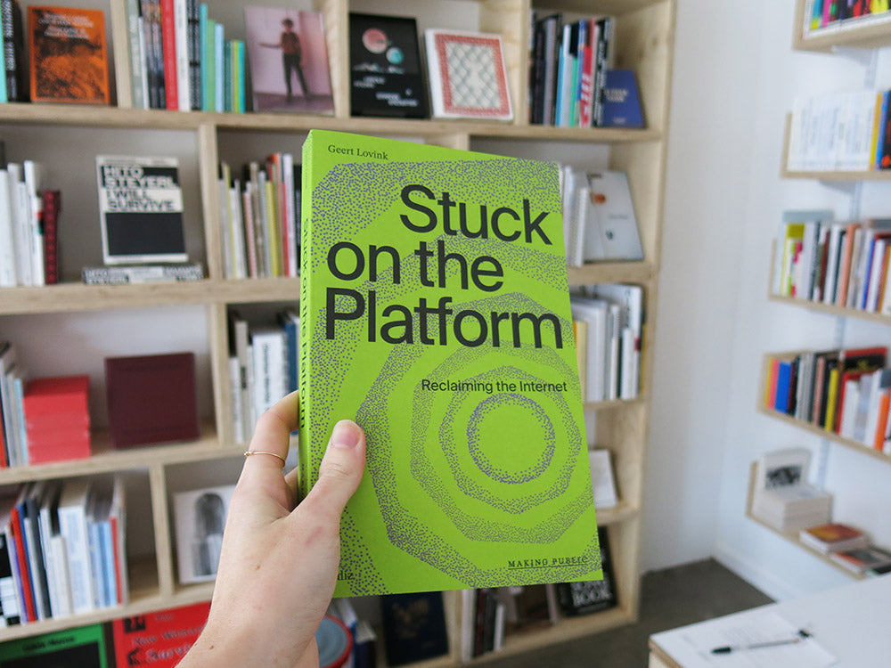 Geert Lovink – Stuck on the Platform: Reclaiming the Internet