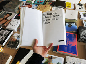 The Murmuring of the Artistic Multitude: Global Art, Politics and Post-Fordism