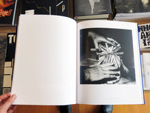 Load image into Gallery viewer, Robert Mapplethorpe - Pictures