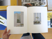 Load image into Gallery viewer, Luigi Ghirri – Colazione sull&#39;Erba