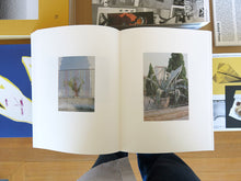 Load image into Gallery viewer, Luigi Ghirri – Colazione sull&#39;Erba