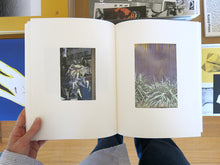 Load image into Gallery viewer, Luigi Ghirri – Colazione sull&#39;Erba