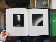 Load image into Gallery viewer, Michael Kenna – On Birds (Des oiseaux)