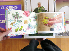 Load image into Gallery viewer, Martin Parr - Life&#39;s a Beach