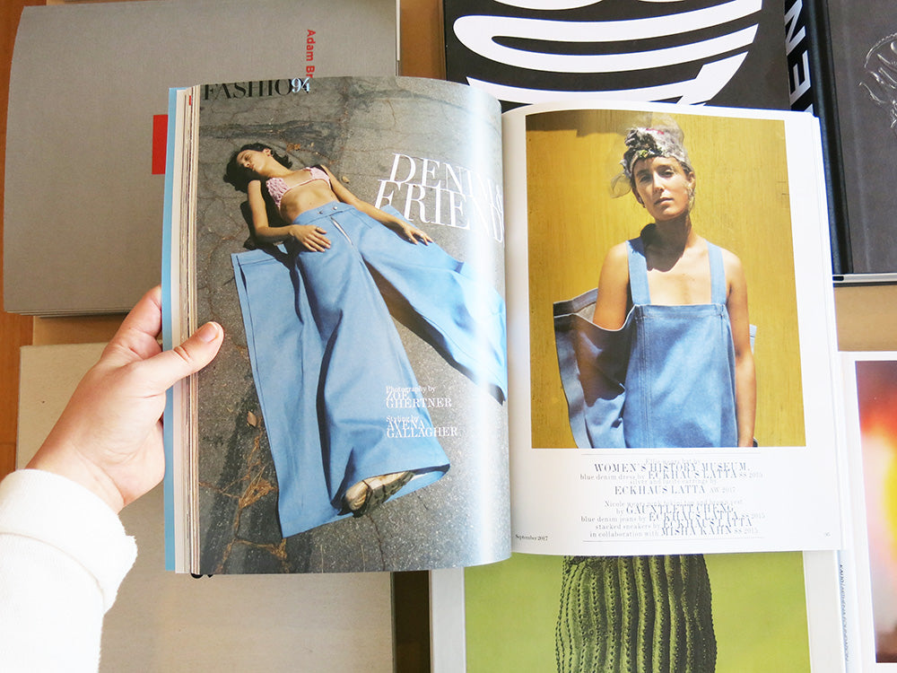 送料無料 いくらから Magazine A 17 Books Perimeter – Latta Eckhaus By Curated 趣味