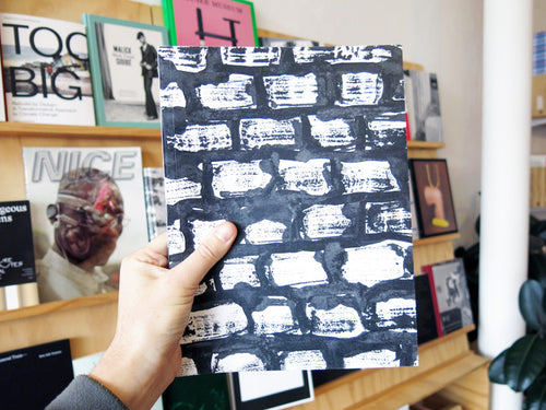 San Keller – Oben Ohne