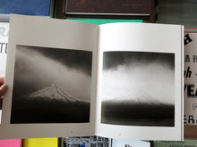 Load image into Gallery viewer, Ursula Schulz-Dornburg – The Land in Between