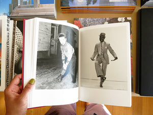 Stanley Wolukau-Wanambwa – One Wall a Web